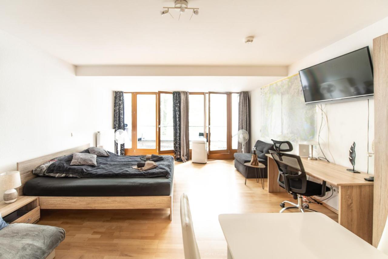 Private Apartment In The Center Of Berlin Luaran gambar