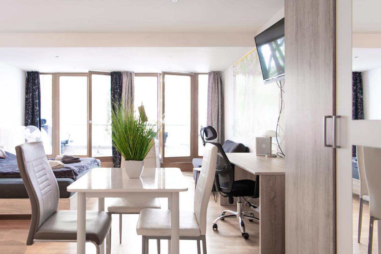 Private Apartment In The Center Of Berlin Luaran gambar